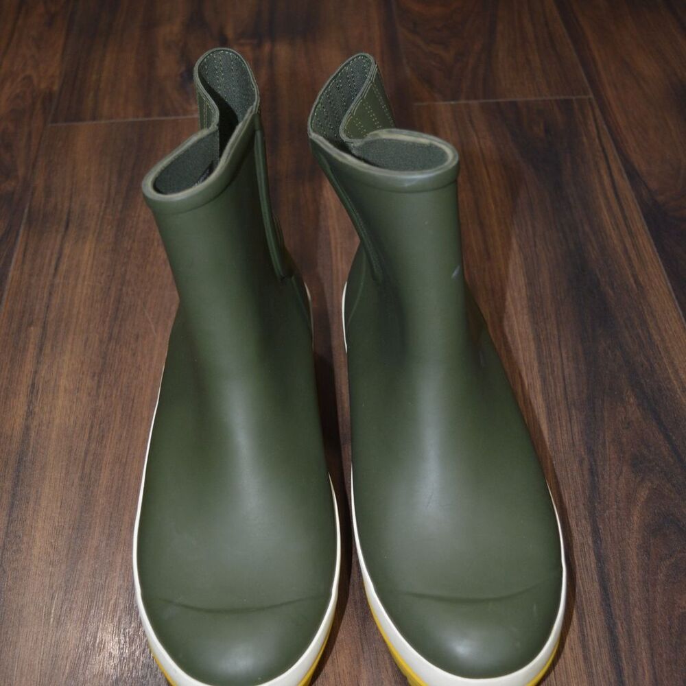 NWOB Women's TORY BURCH Foul Weather Ankle Boots In Green Size 11 MSRP $233